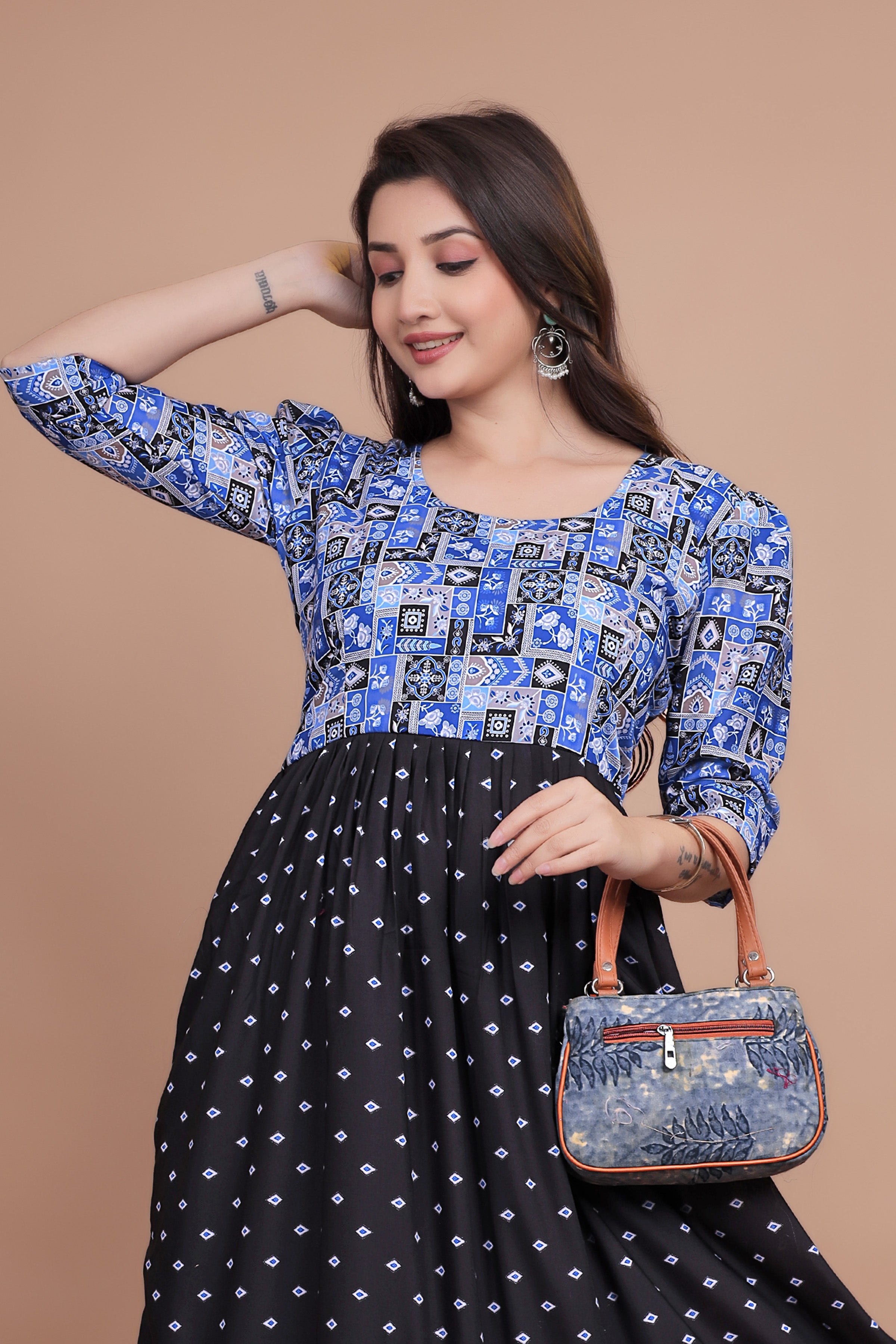 Beautiful Designer Gown With Mix & Match Designing