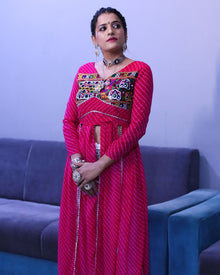 😍 Leheriya Prints Kurtis With Traditional Work 🌸