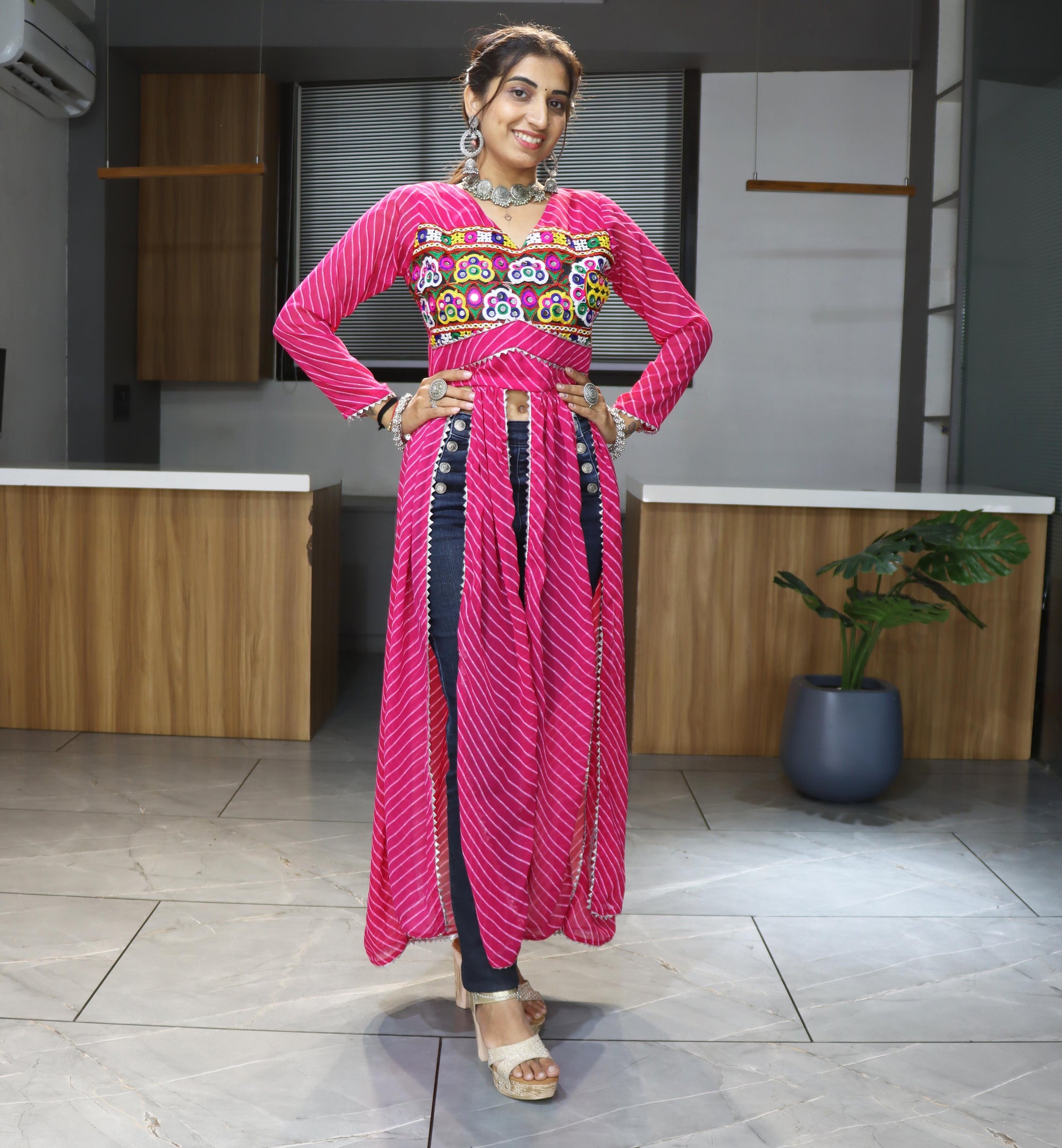 😍 Leheriya Prints Kurtis With Traditional Work 🌸