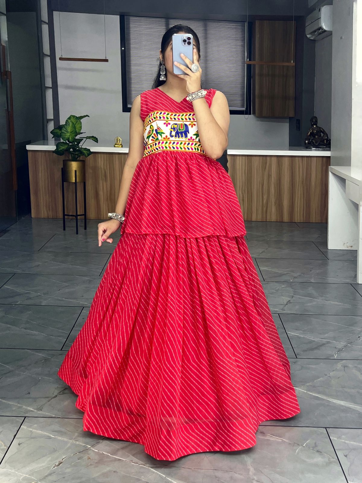 Traditional Leheriya sets 🥰👜