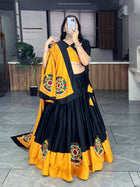 Women's Chaniya Choli With Ganthi Work For Navratri
