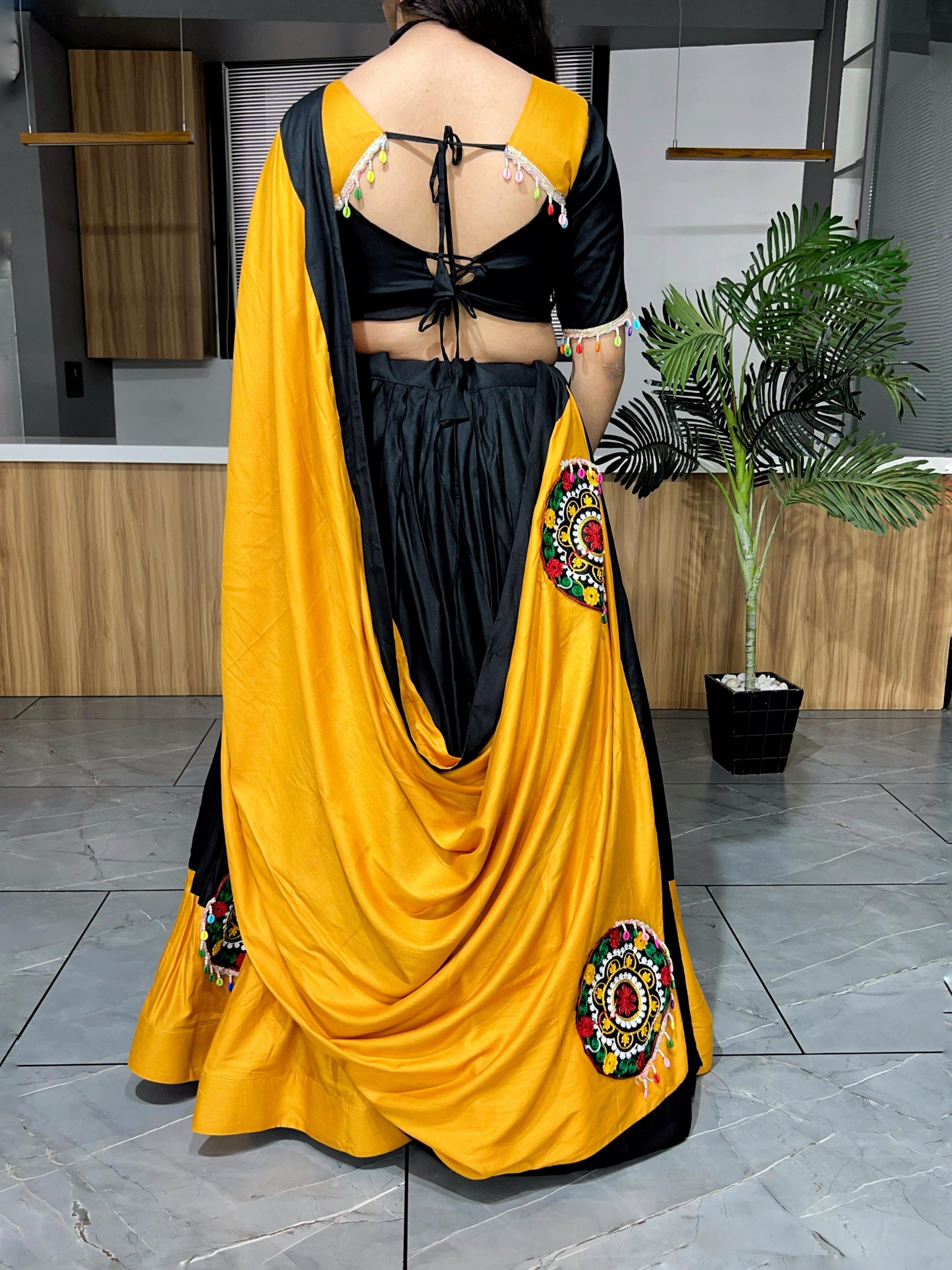 Women's Chaniya Choli With Ganthi Work For Navratri