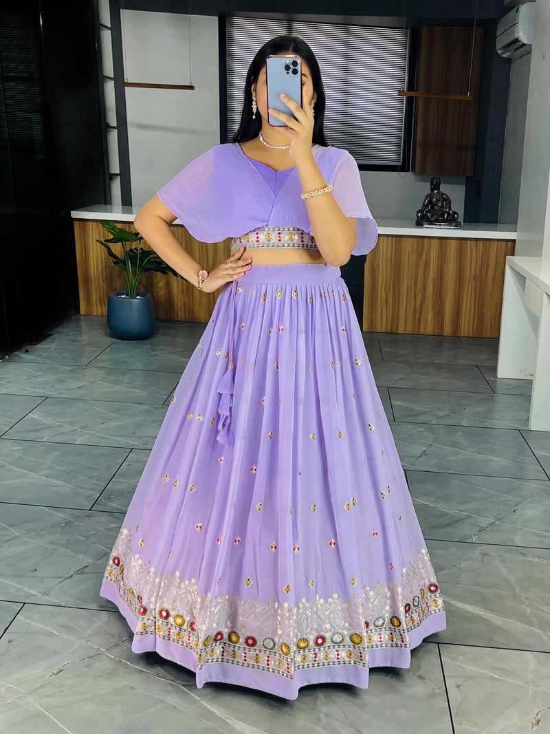 Modern Crop Top Lehengas With This Intriguing Crop Top Design