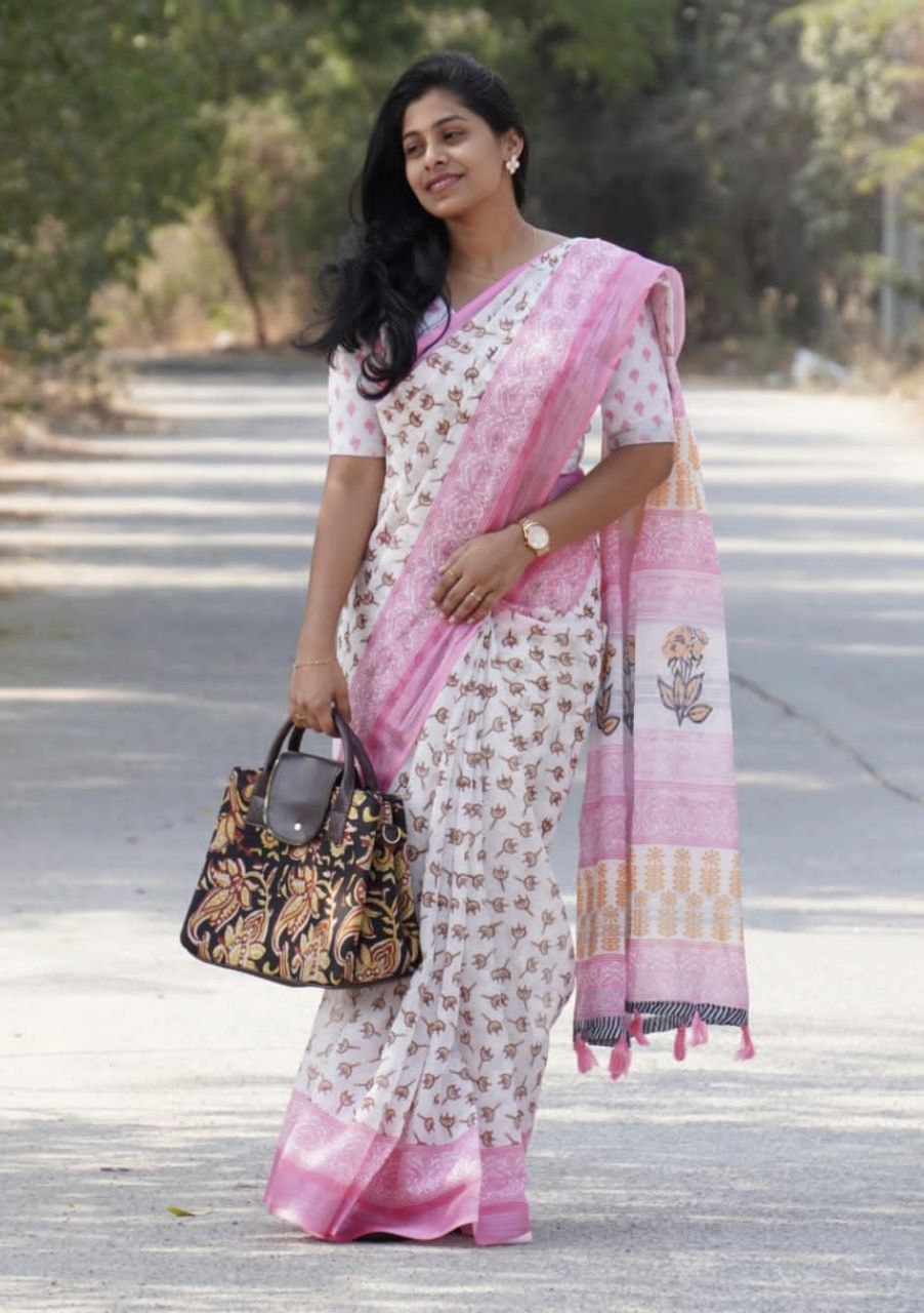 Linen Saree With Silver Jari Patta