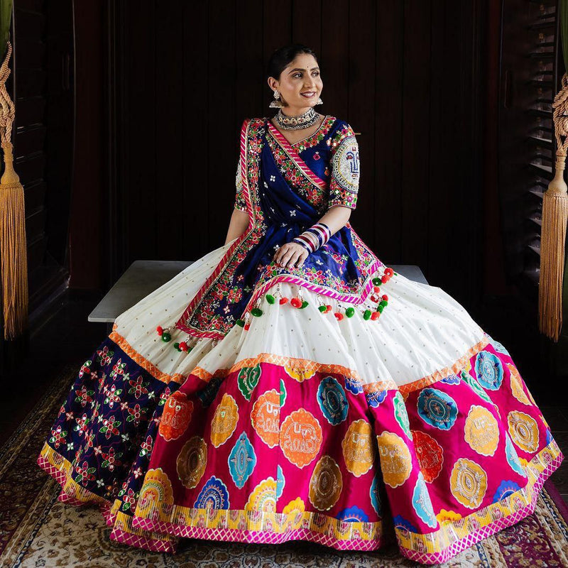 White Navratri Lehenga Choli🔥