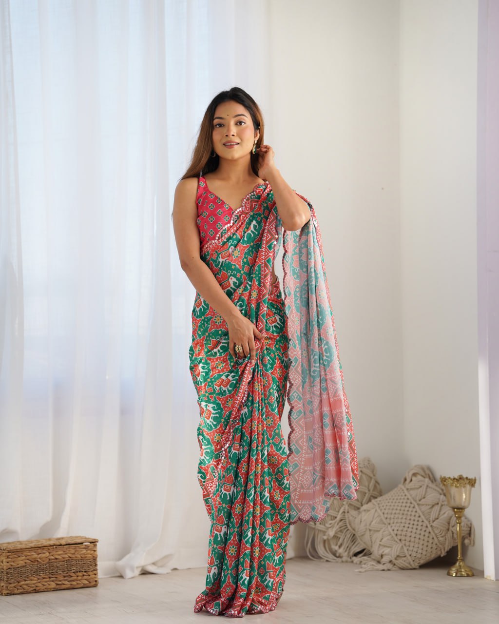 Amazing Heavy Chinnon Saree With Printed Design On Blouse