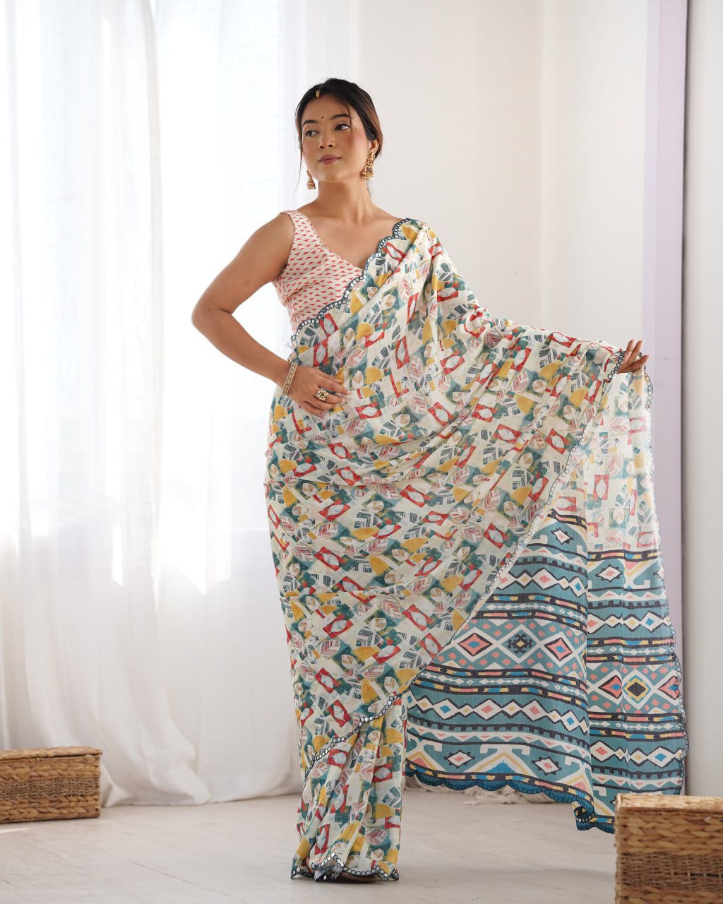 Most Beautiful heavy Chinnon Saree With Printed Design For Women's