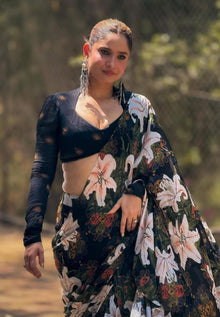 Black Flower Georgette Saree🍃