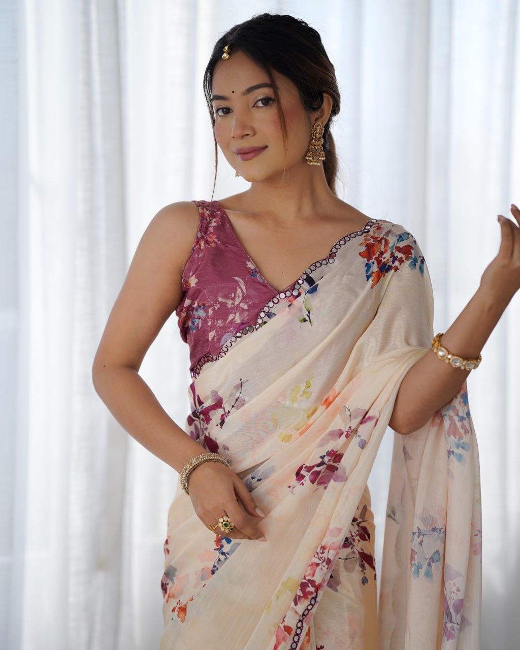 Most Beautiful and Amazing Off-White Heavy Chinnon Saree