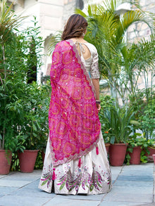 Beautiful Pure Tissue Silk Navratri Chaniya Choli For Women's