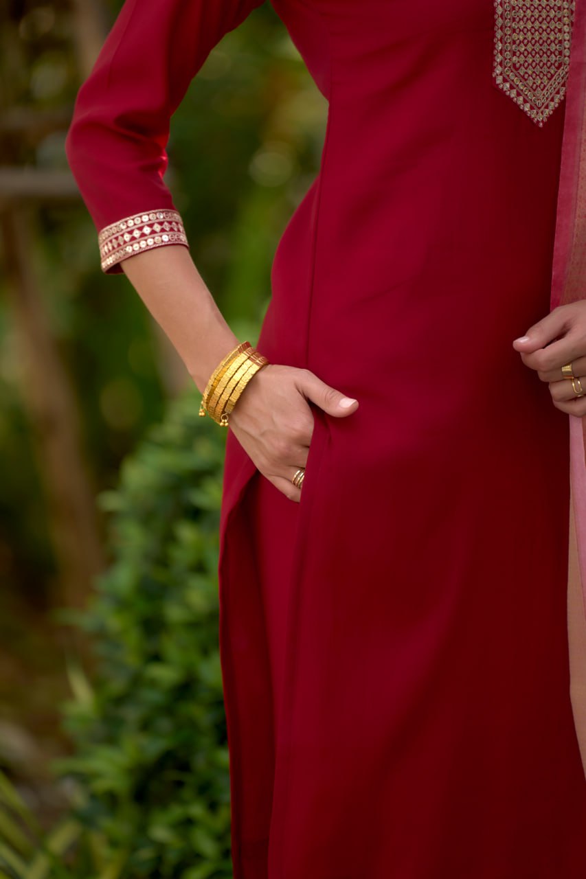 AMAZING ROMAN SILK 3 PIS KURTI WITH EMBEROIDERY DESIGNING FOR WOMENS