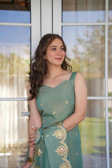 STYLISH VISCOSE ZARI CHANDERI 3 PIS KURTI FOR WOMENS