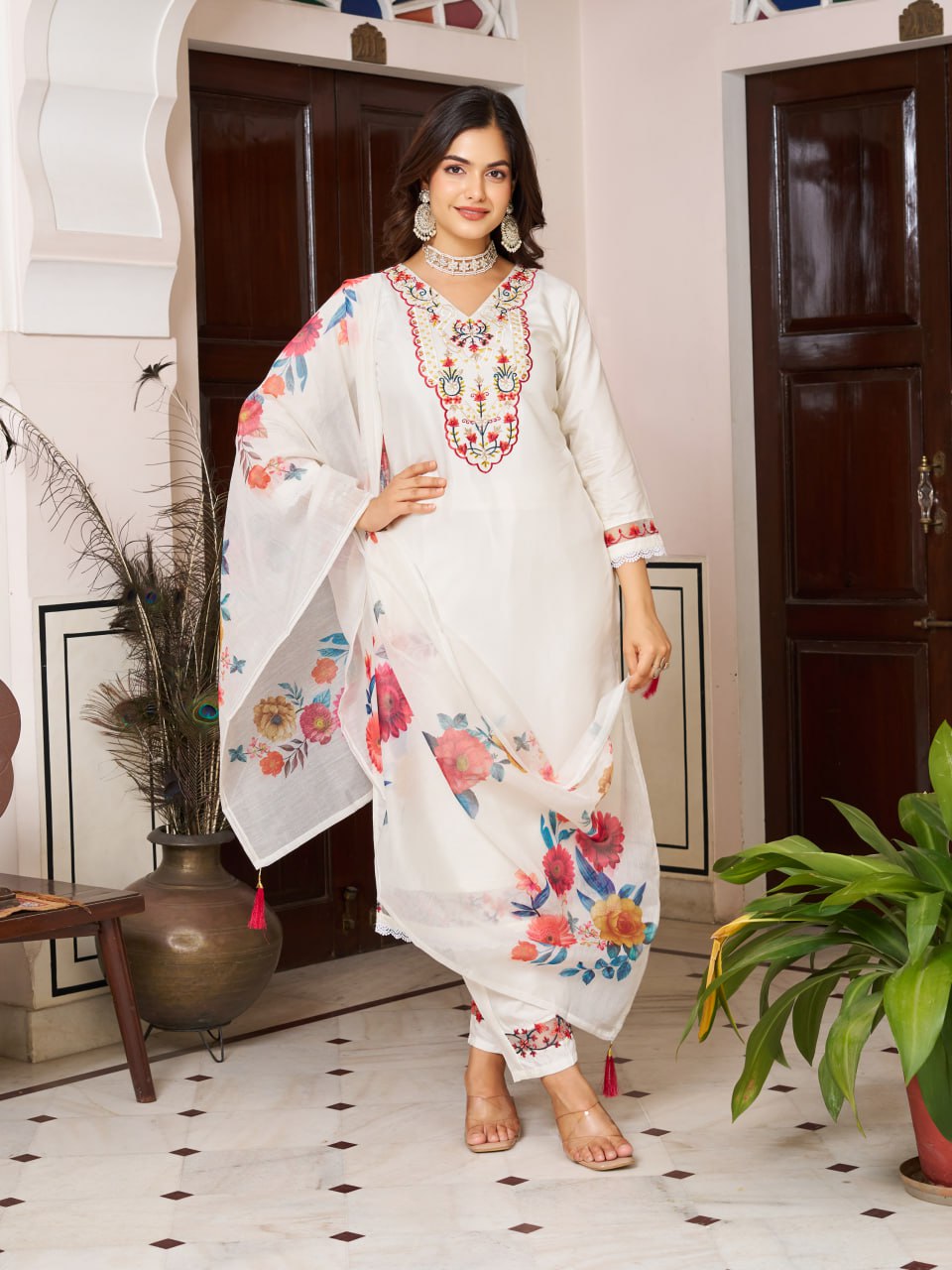 CHANDERI SILK 3 PIS KURTI WITH EMBROIDERY DESIGNING ON IT FOR WOMENS